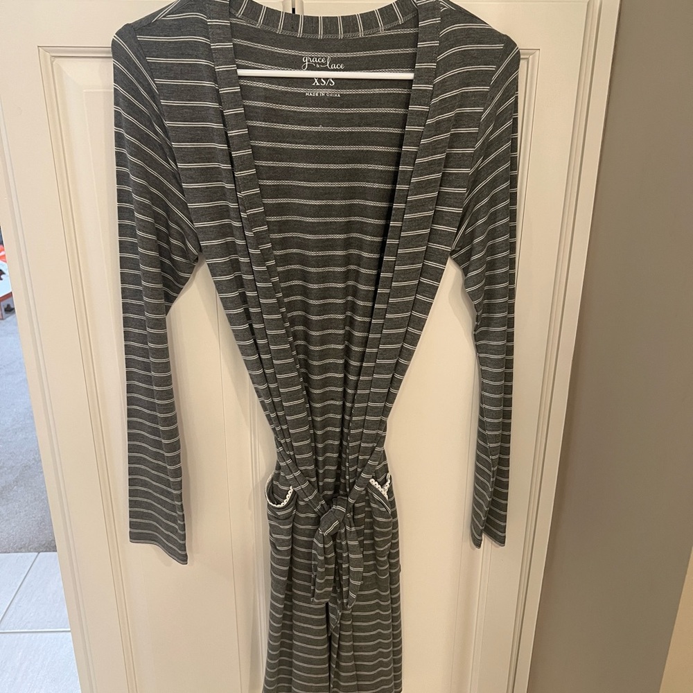 Grace and Lace Robe xs/s
